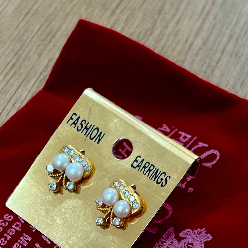 Original certified Pearls gold plated Earrings